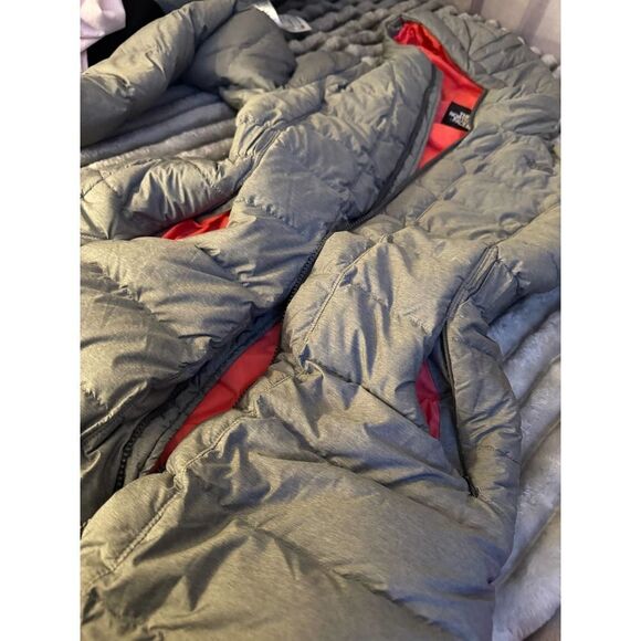 Northface long/midi jacket/coat/puffer grey thermoball transit 2 - Picture 9 of 11